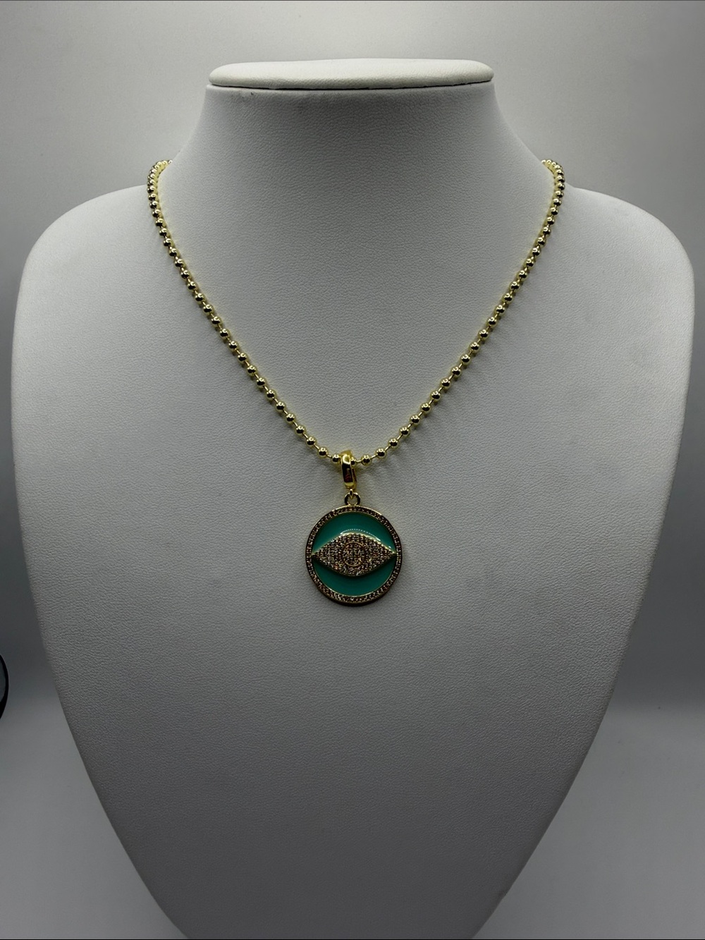 196. 18k Gold Plated Green Enamel Evil Eye Pendant Necklace 18”